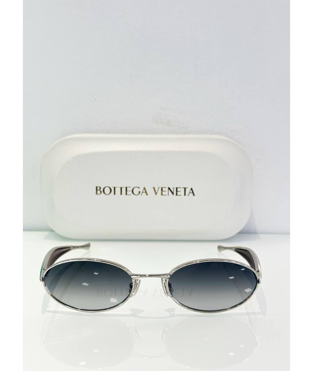 BOTTEGA VENETA Серебряные металлические солнцезащитные очки, фото 2