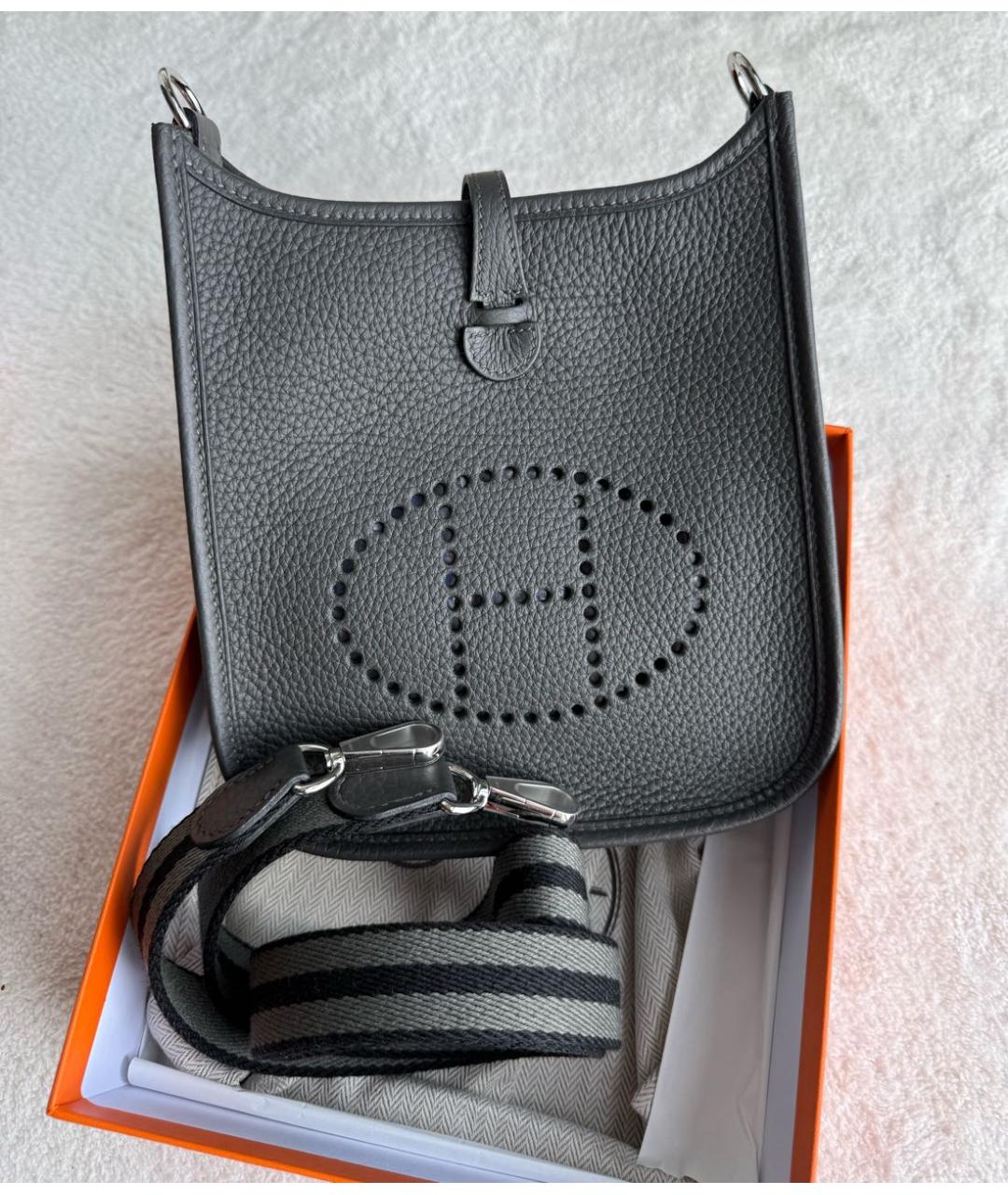 HERMES Антрацитовая кожаная сумка через плечо, фото 2