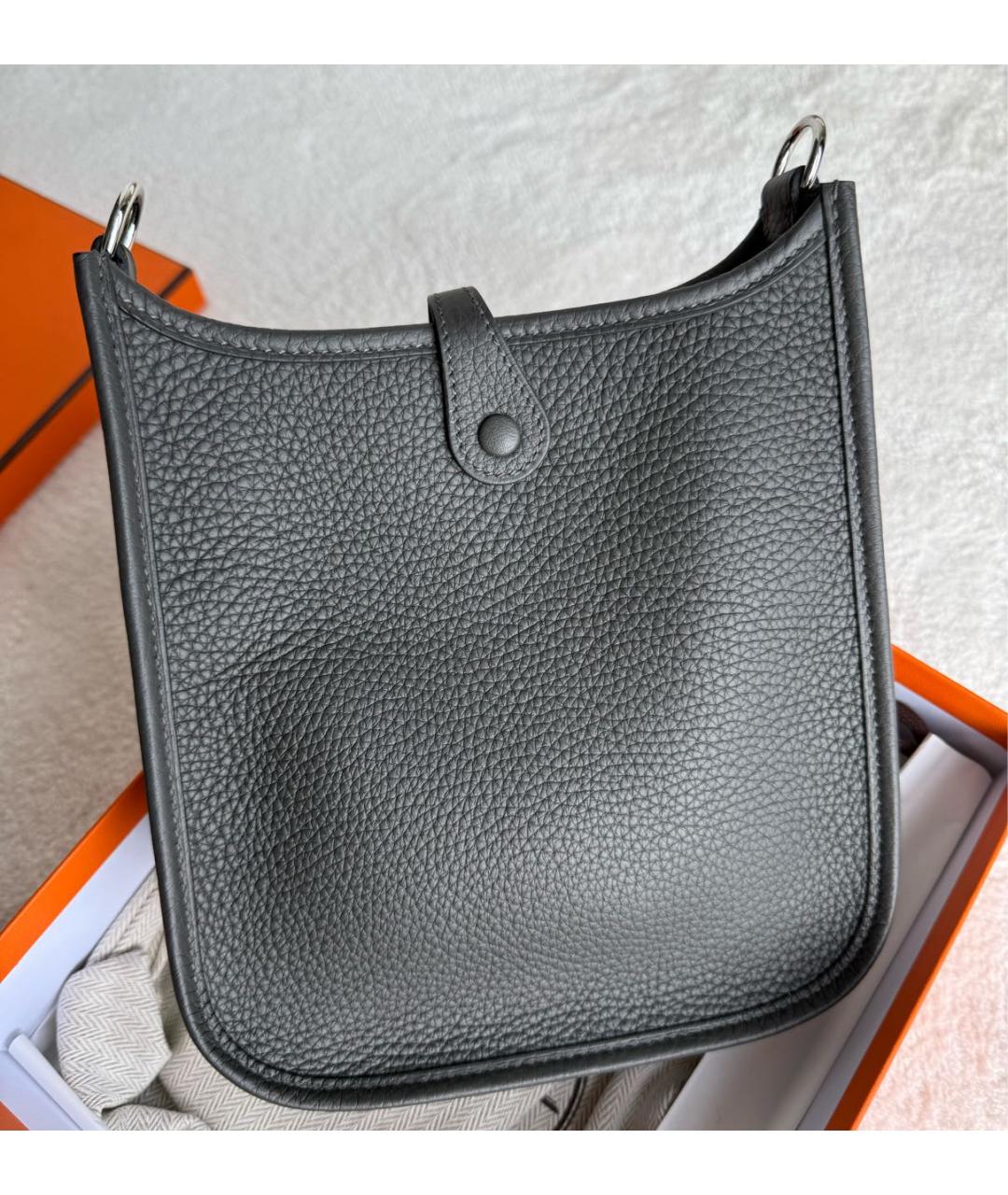 HERMES Антрацитовая кожаная сумка через плечо, фото 4