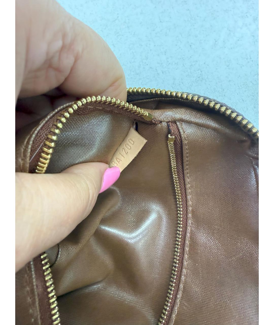 LOUIS VUITTON Косметичка, фото 8
