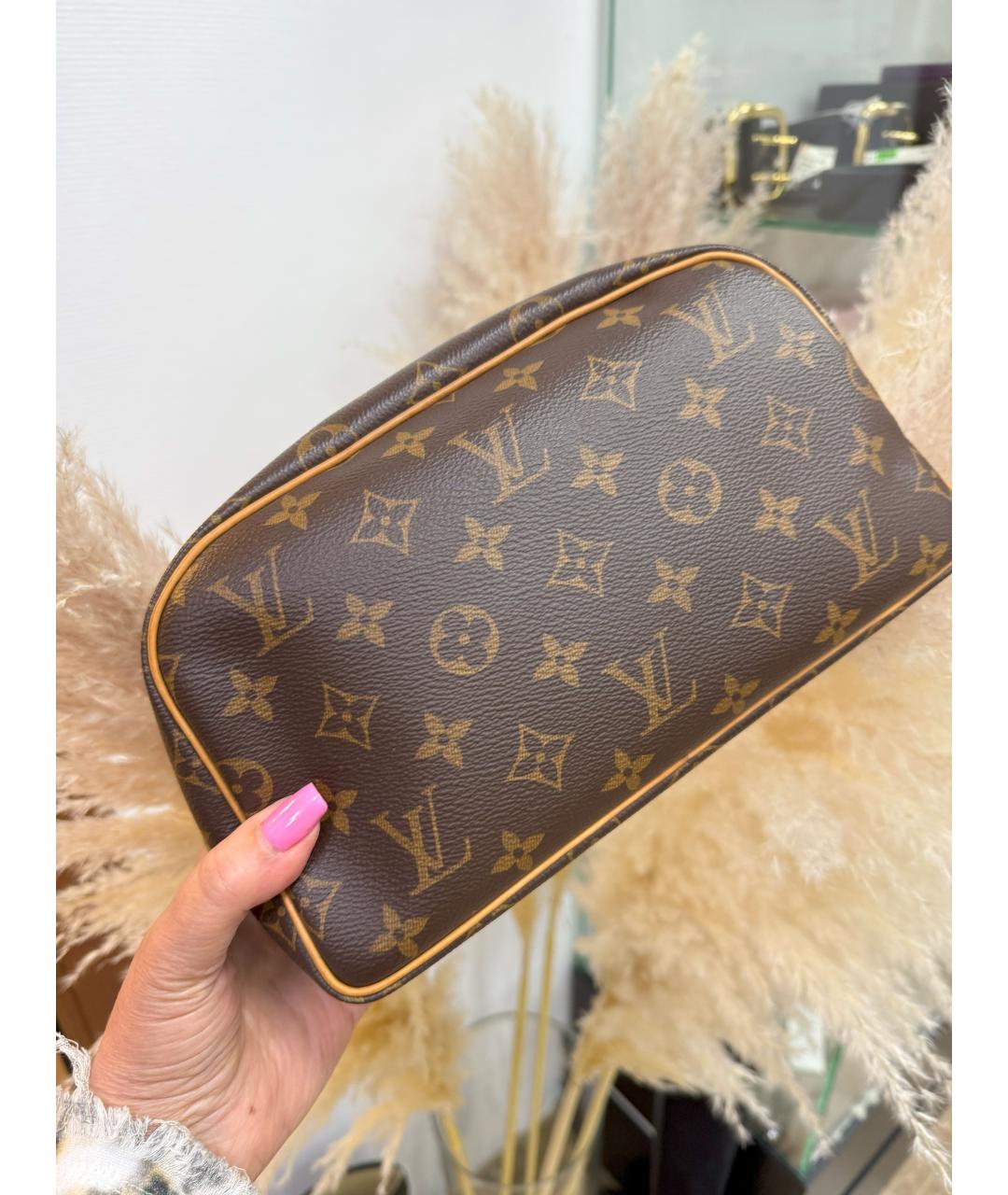 LOUIS VUITTON Косметичка, фото 7
