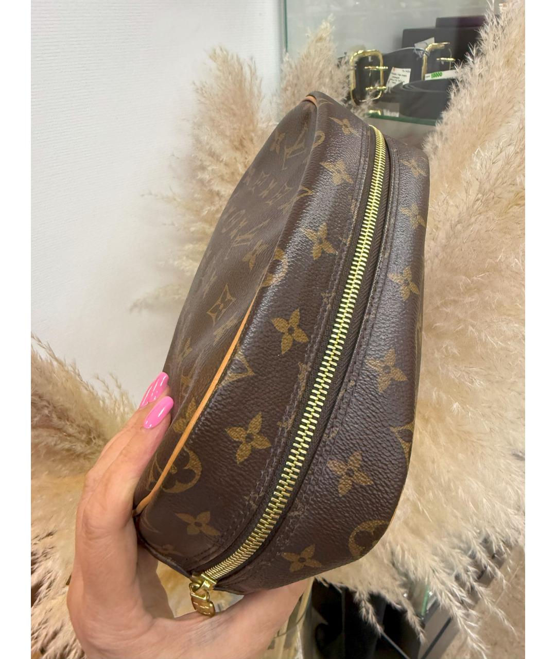 LOUIS VUITTON Косметичка, фото 6