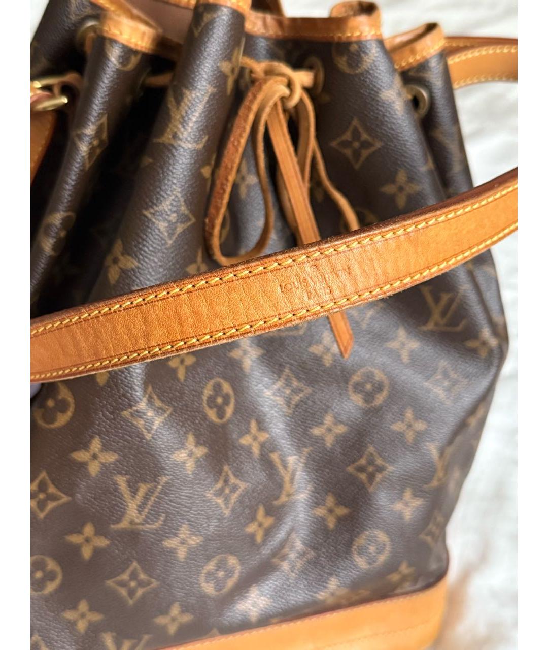 LOUIS VUITTON Коричневая кожаная сумка с короткими ручками, фото 6