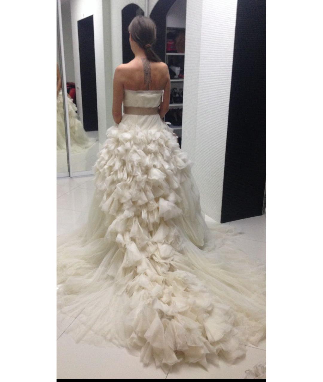 VERA WANG Бежевое шифоновое свадебное платье, фото 2