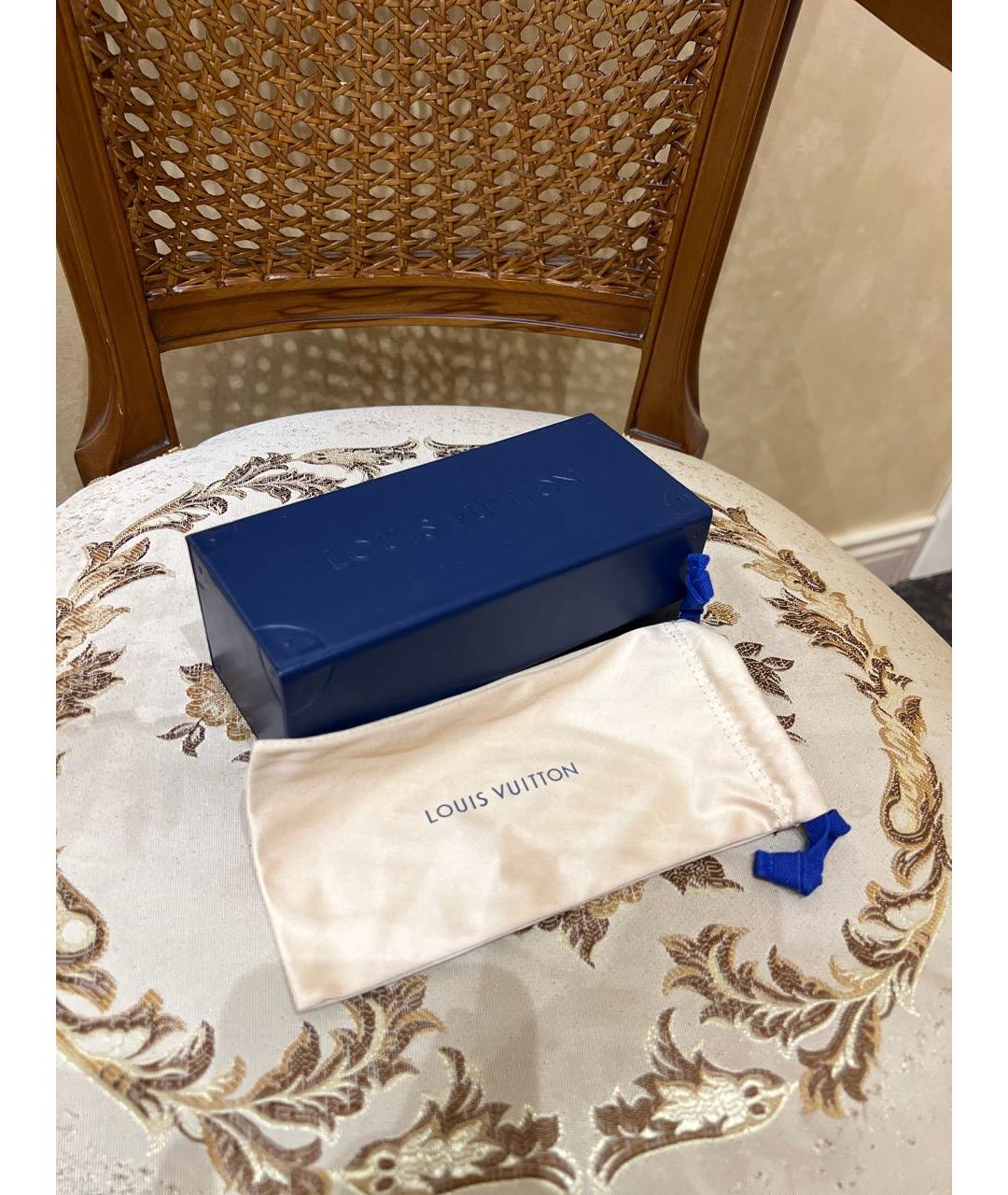 LOUIS VUITTON Черные пластиковые солнцезащитные очки, фото 4