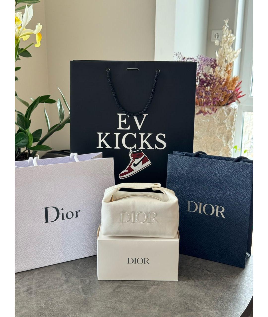 CHRISTIAN DIOR Белая косметичка, фото 2