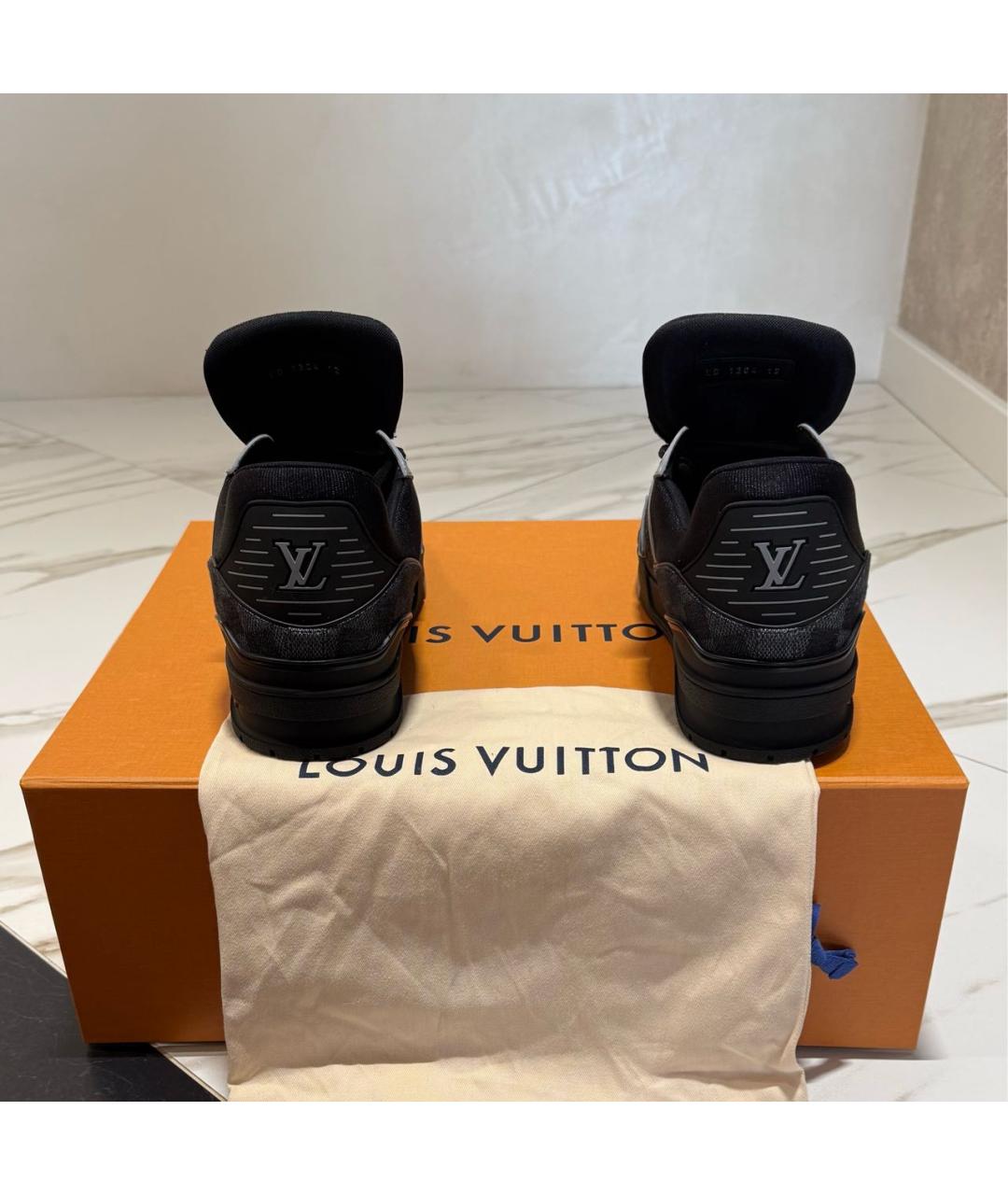 LOUIS VUITTON Черные кожаные низкие кроссовки / кеды, фото 4