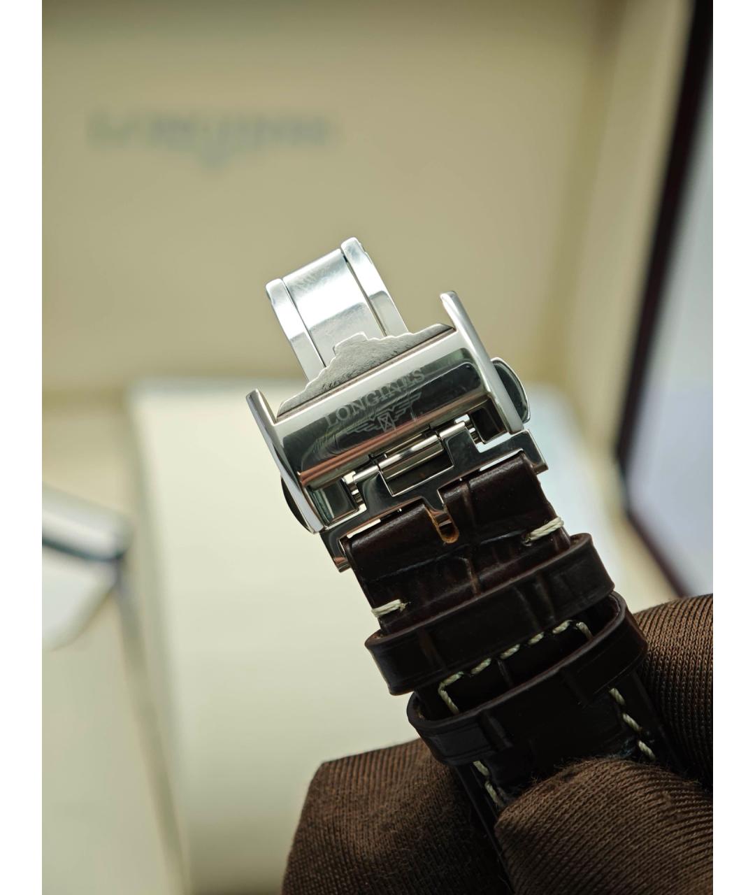 LONGINES Белые металлические часы, фото 7