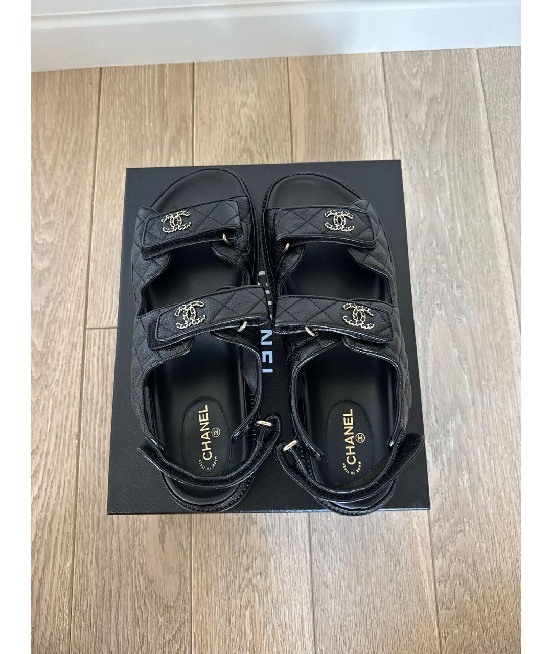 CHANEL Черные кожаные сандалии, фото 3