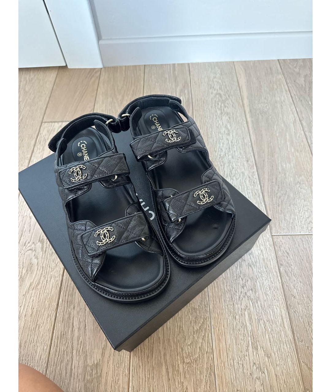 CHANEL Черные кожаные сандалии, фото 6