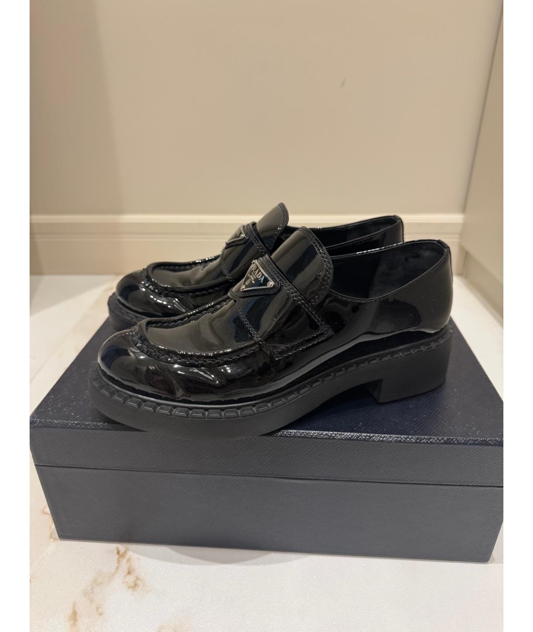 PRADA Черные лоферы из лакированной кожи, фото 6