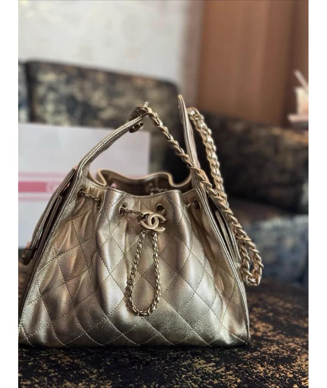 CHANEL Золотая кожаная сумка тоут, фото 3