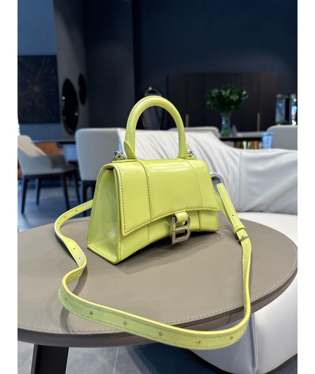 BALENCIAGA Салатовая кожаная сумка с короткими ручками, фото 2