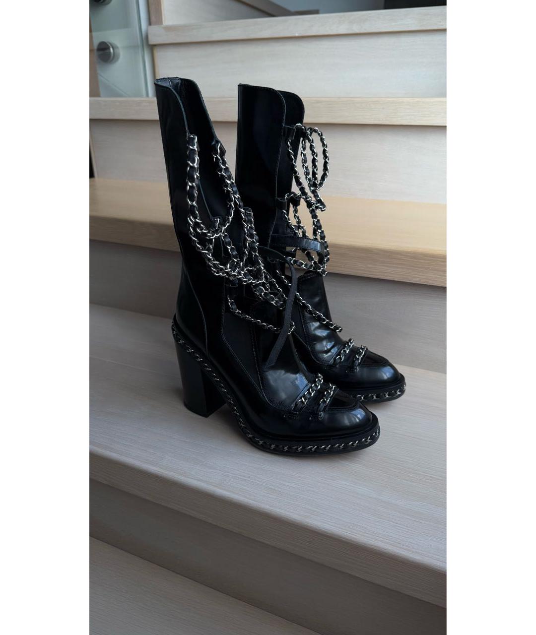 CHANEL Черные ботильоны из лакированной кожи, фото 8