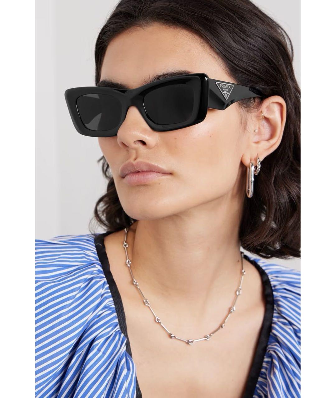 PRADA Черные пластиковые солнцезащитные очки, фото 4