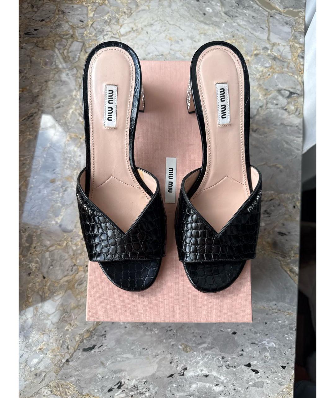 MIU MIU Черные кожаные мюли, фото 2