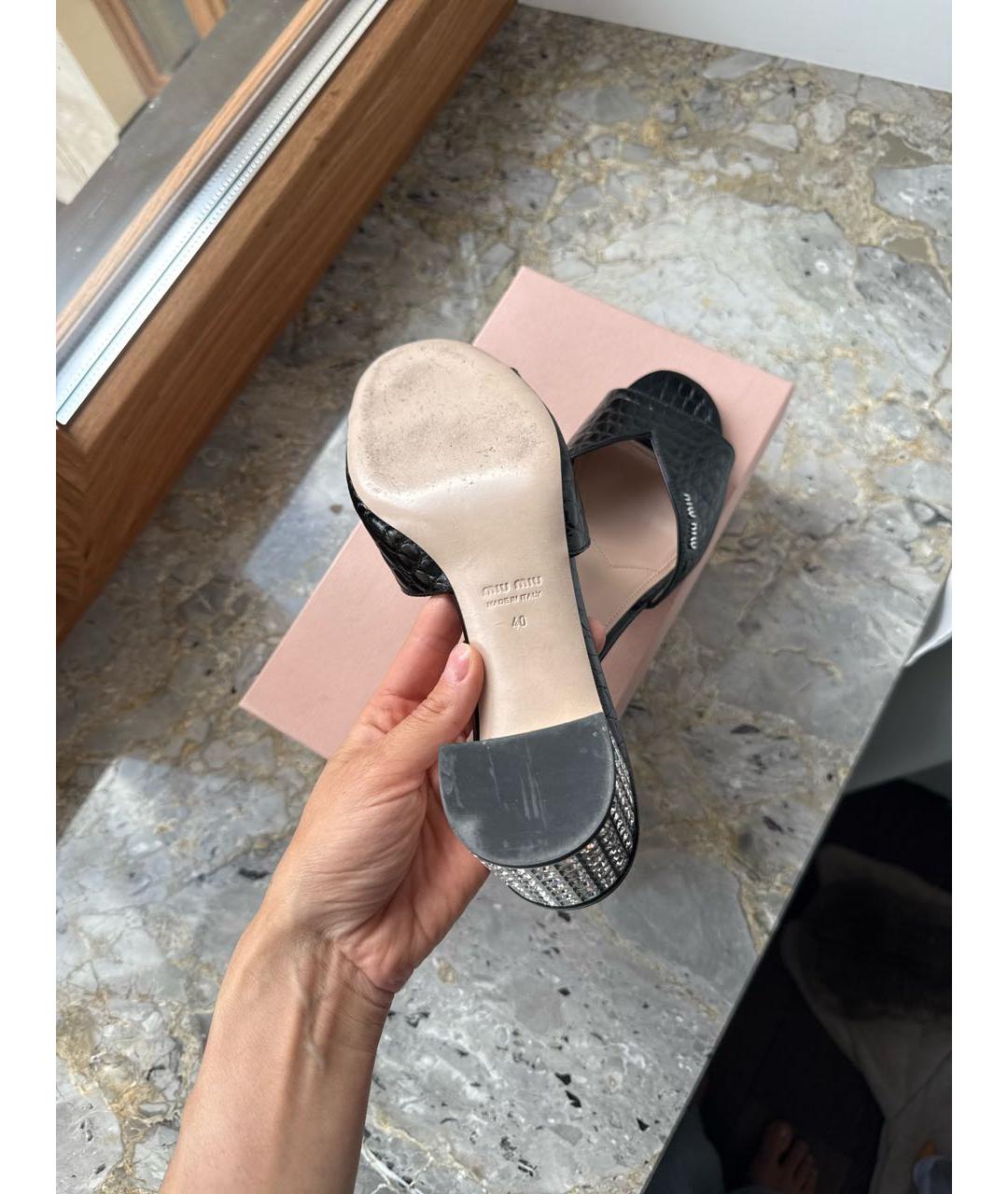 MIU MIU Черные кожаные мюли, фото 5