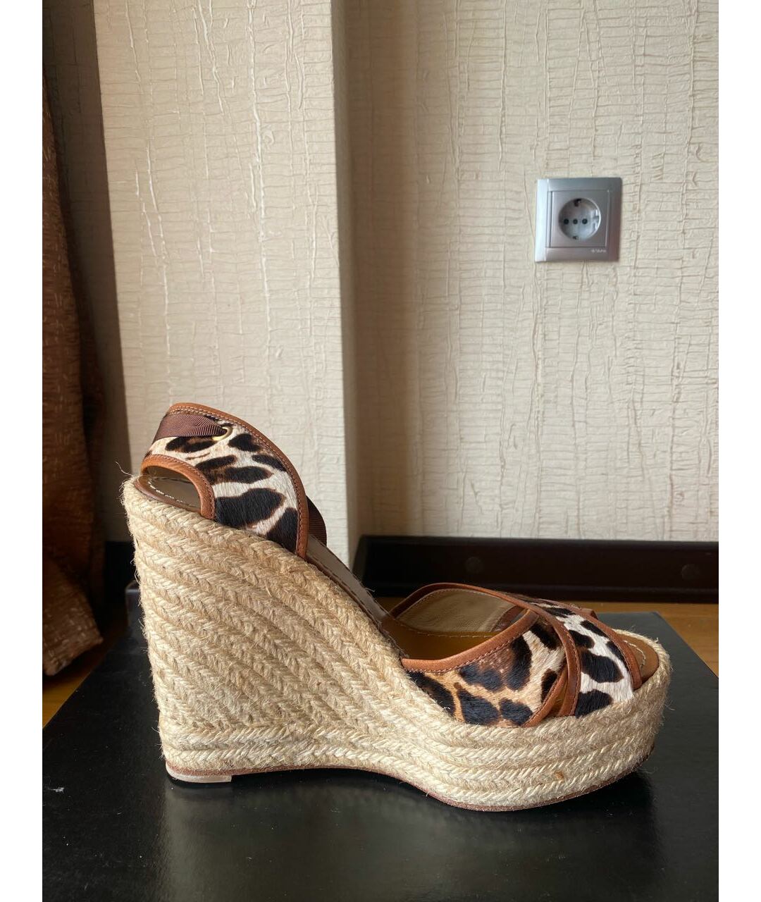 DOLCE&GABBANA Коричневые кожаные босоножки, фото 6