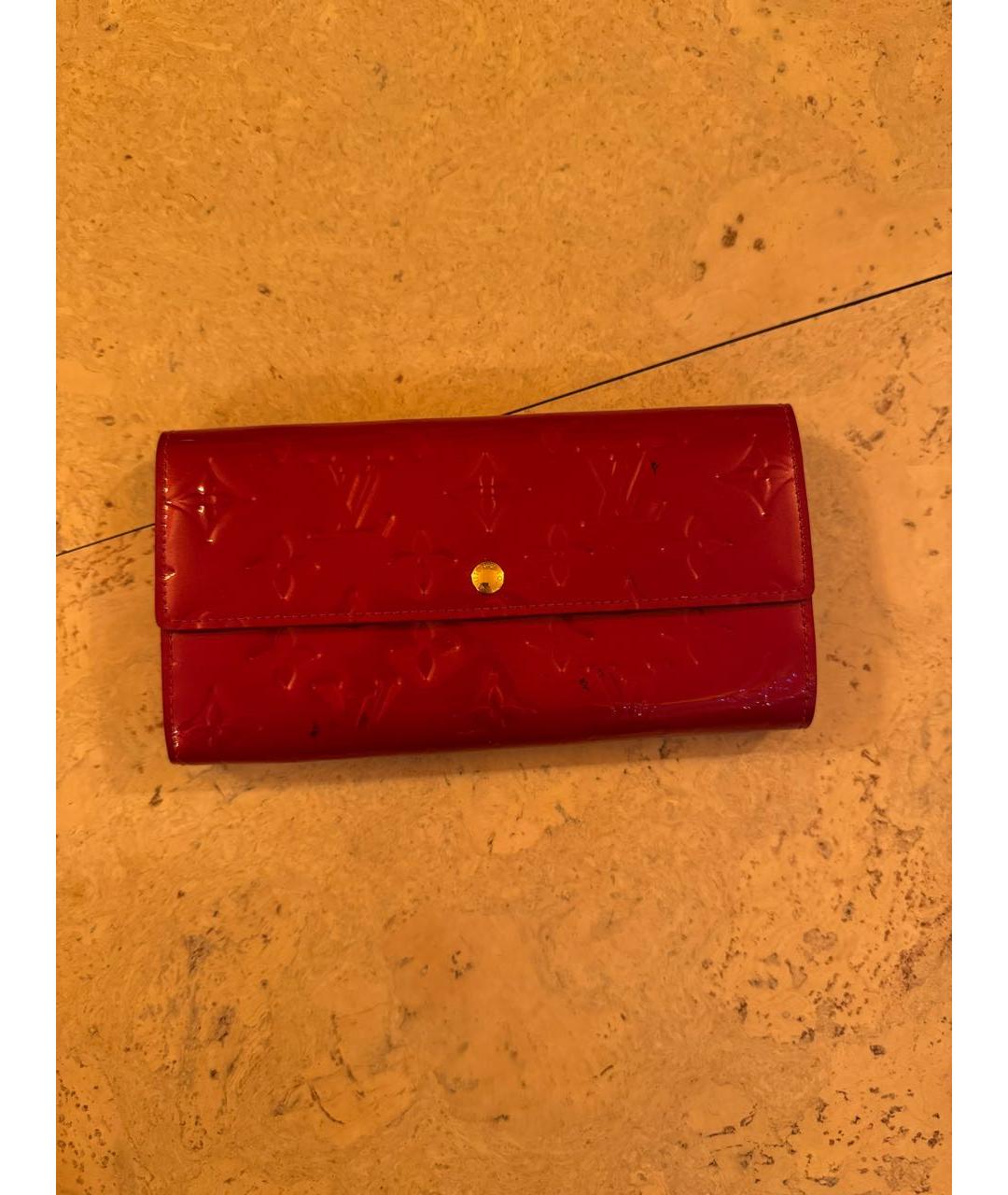 LOUIS VUITTON Бордовый кожаный кошелек, фото 4
