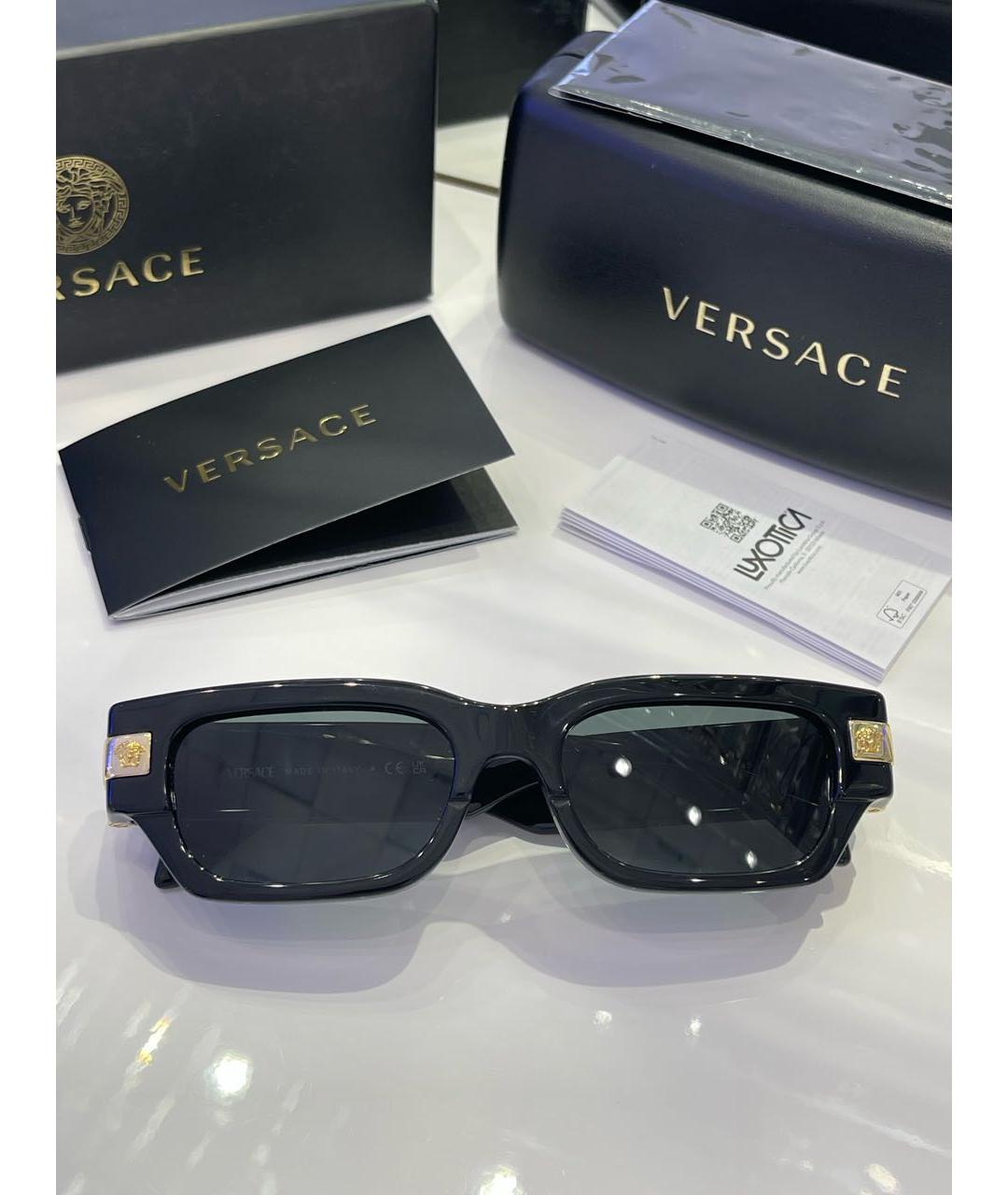 VERSACE Черные пластиковые солнцезащитные очки, фото 2