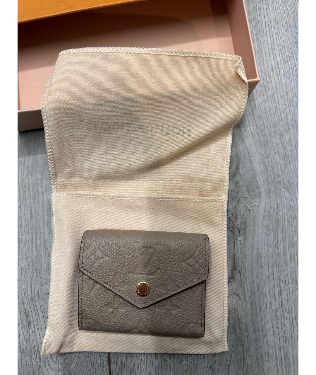 LOUIS VUITTON Бежевый кожаный кошелек, фото 2