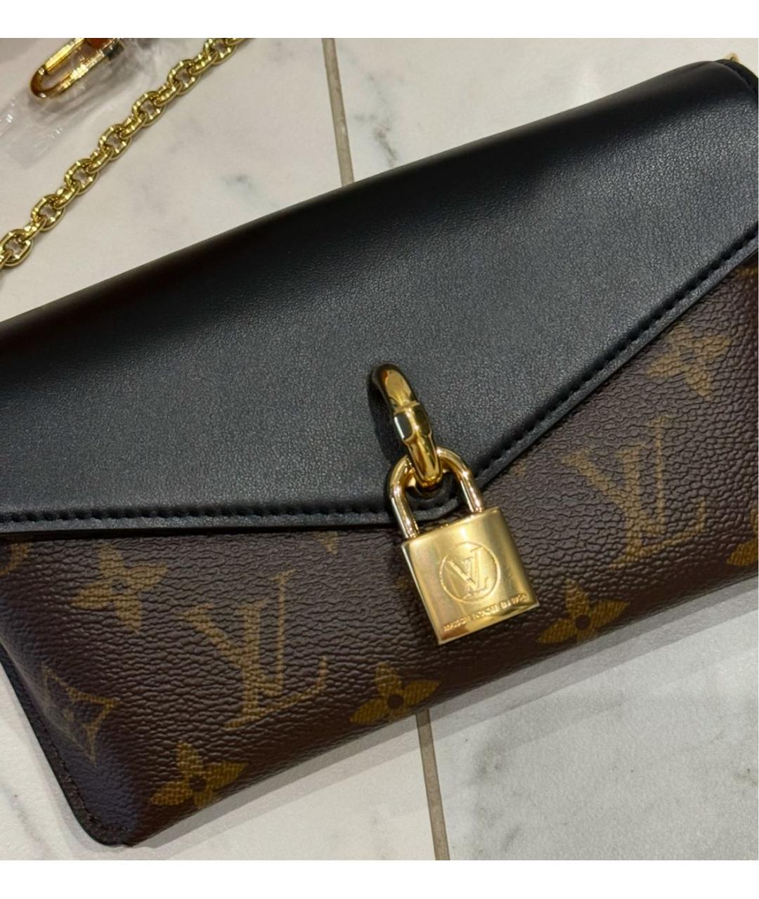 LOUIS VUITTON Коричневая сумка через плечо, фото 4