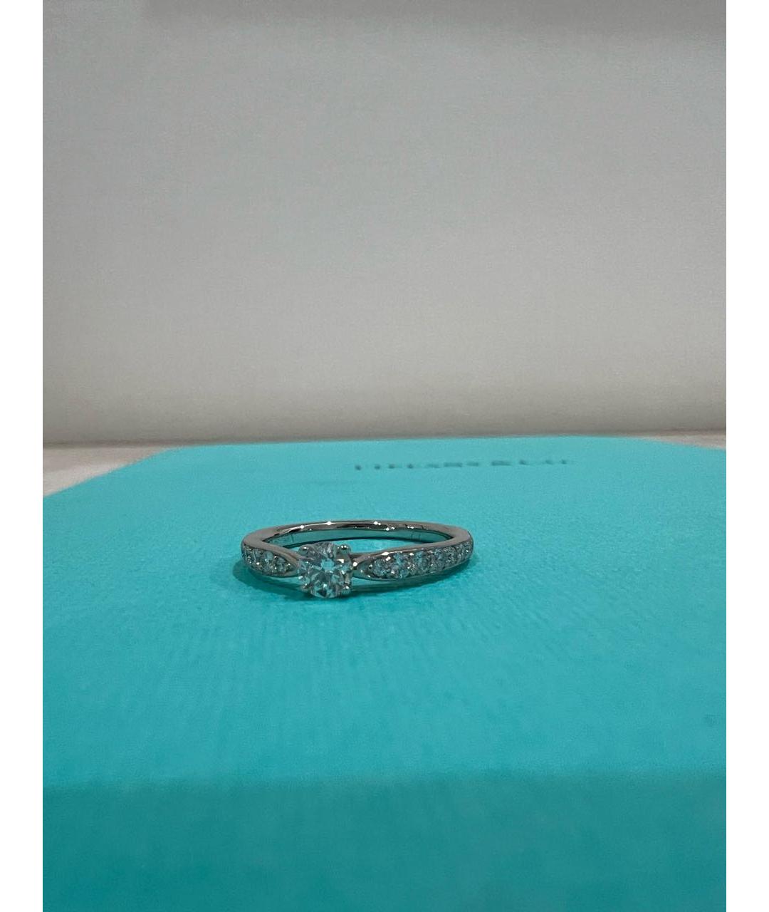 TIFFANY&CO Белое платиновое кольцо, фото 5