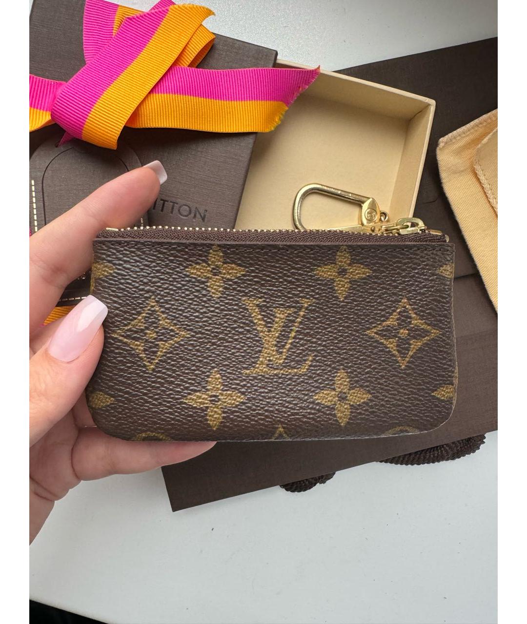 LOUIS VUITTON Коричневая ключница, фото 2