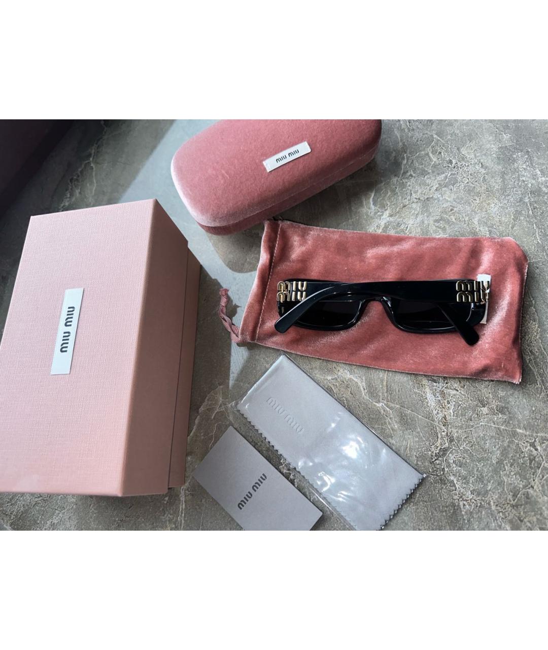 MIU MIU Черные пластиковые солнцезащитные очки, фото 3