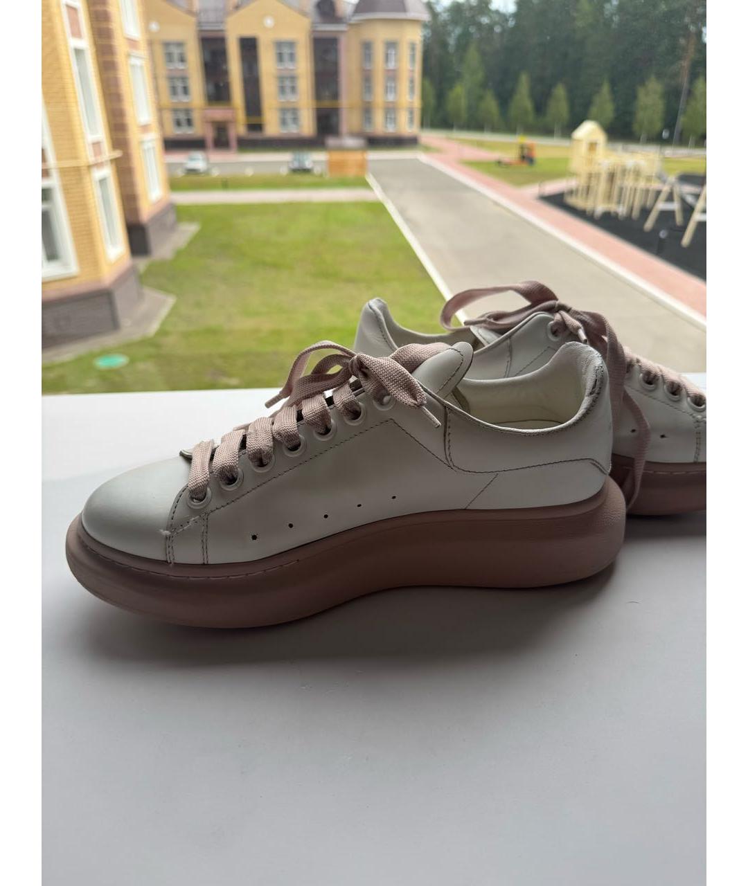 ALEXANDER MCQUEEN Белые кожаные кеды, фото 3