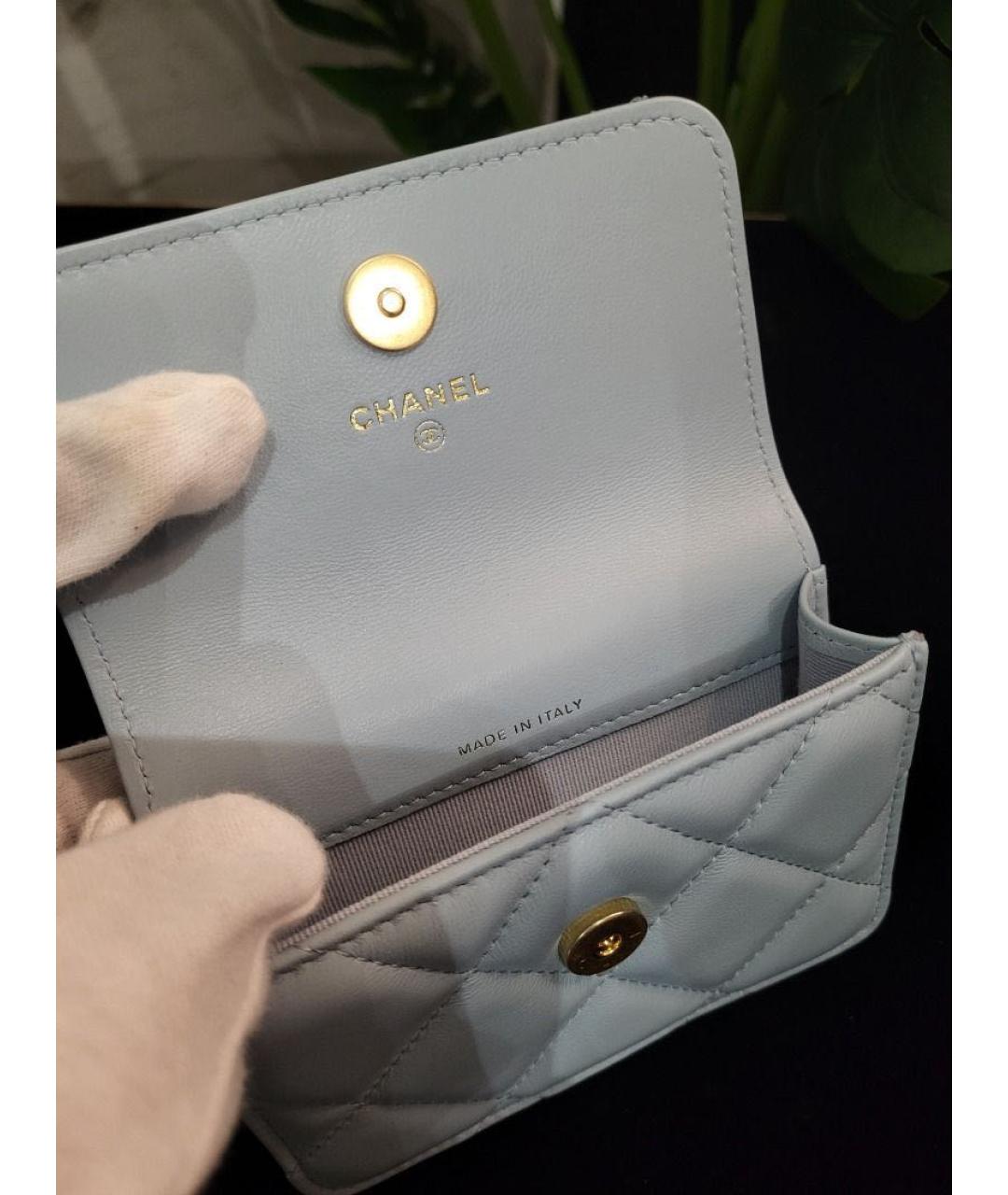 CHANEL Голубая кожаная поясная сумка, фото 7
