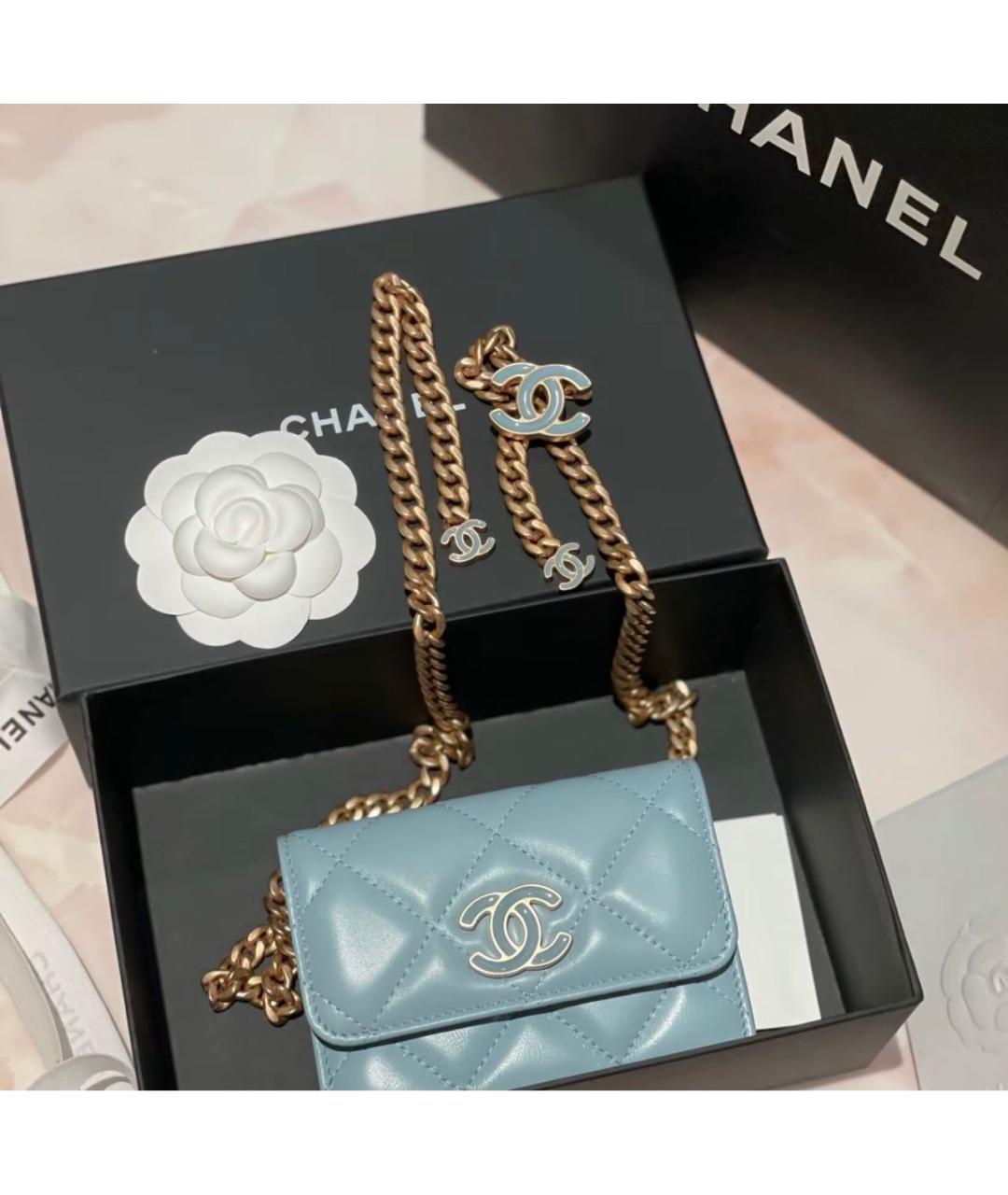 CHANEL Голубая кожаная поясная сумка, фото 5