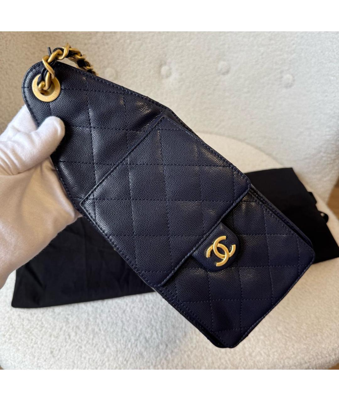 CHANEL Темно-синяя кожаная сумка через плечо, фото 5