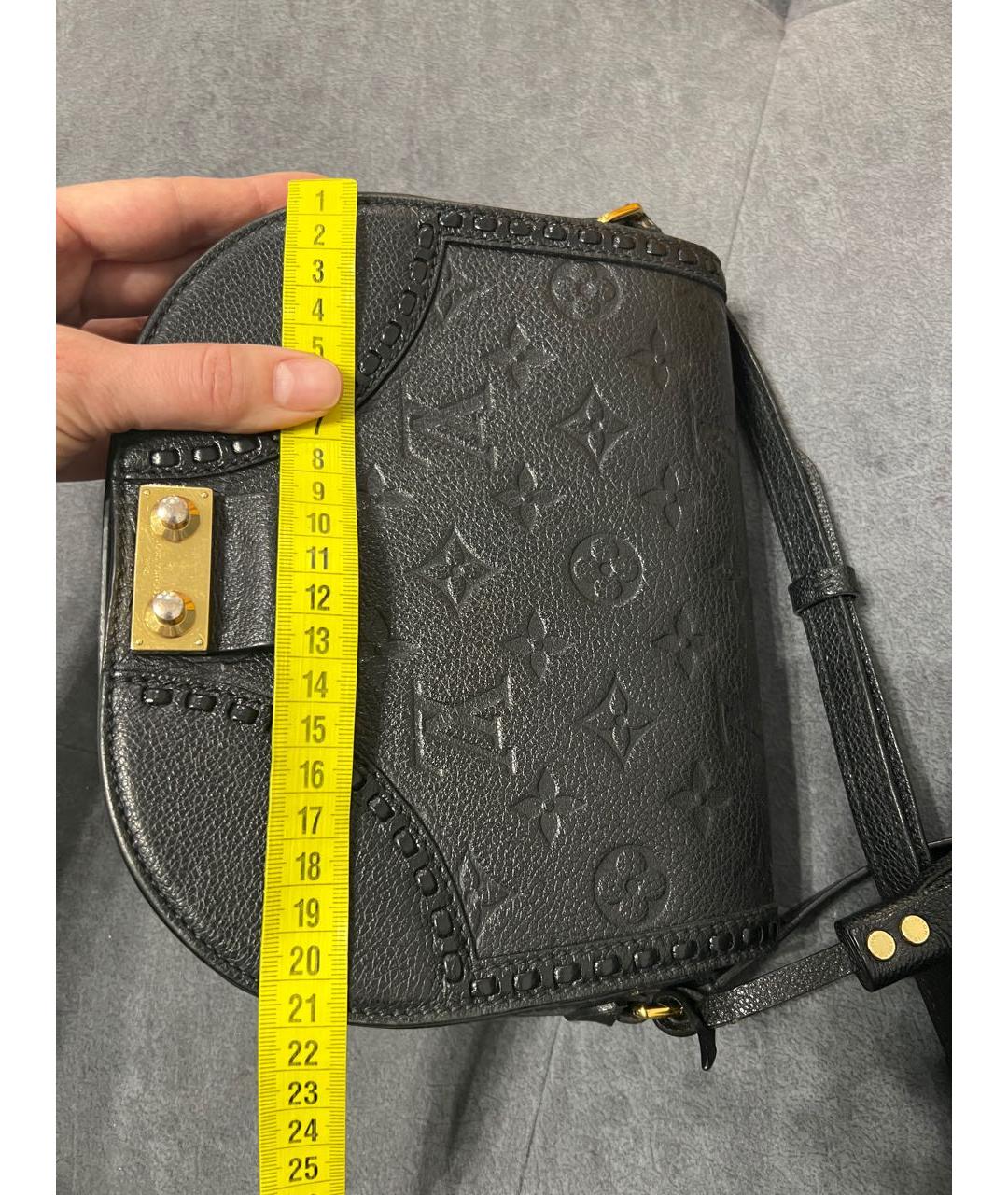 LOUIS VUITTON Черная кожаная сумка через плечо, фото 6