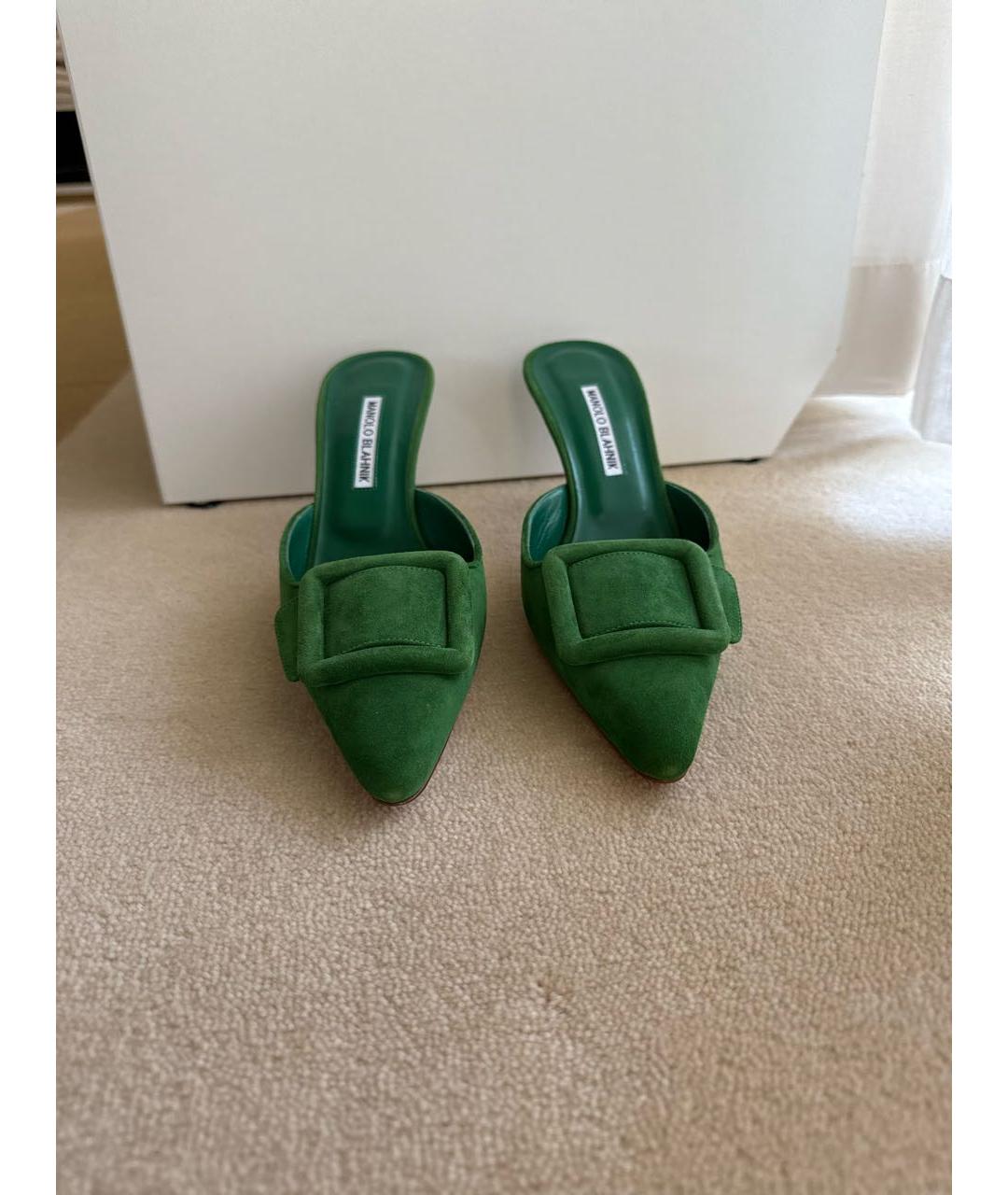 MANOLO BLAHNIK Зеленые замшевые мюли, фото 2