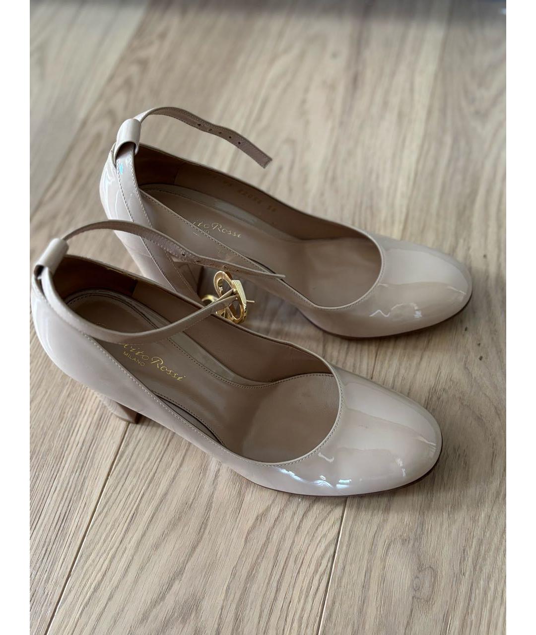 GIANVITO ROSSI Бежевые туфли из лакированной кожи, фото 6