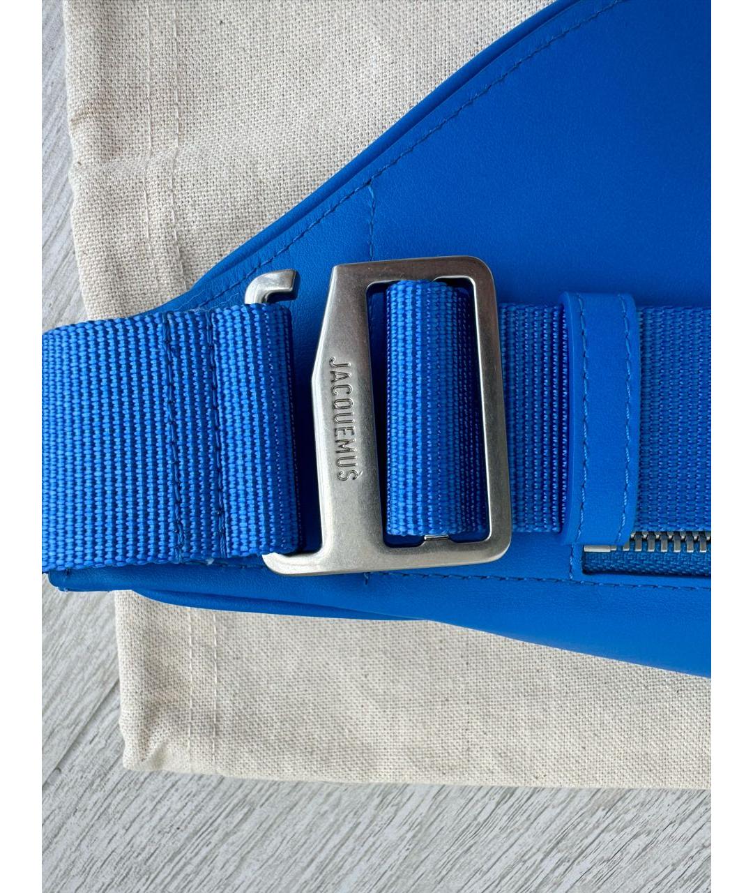 JACQUEMUS Синяя кожаная поясная сумка, фото 4