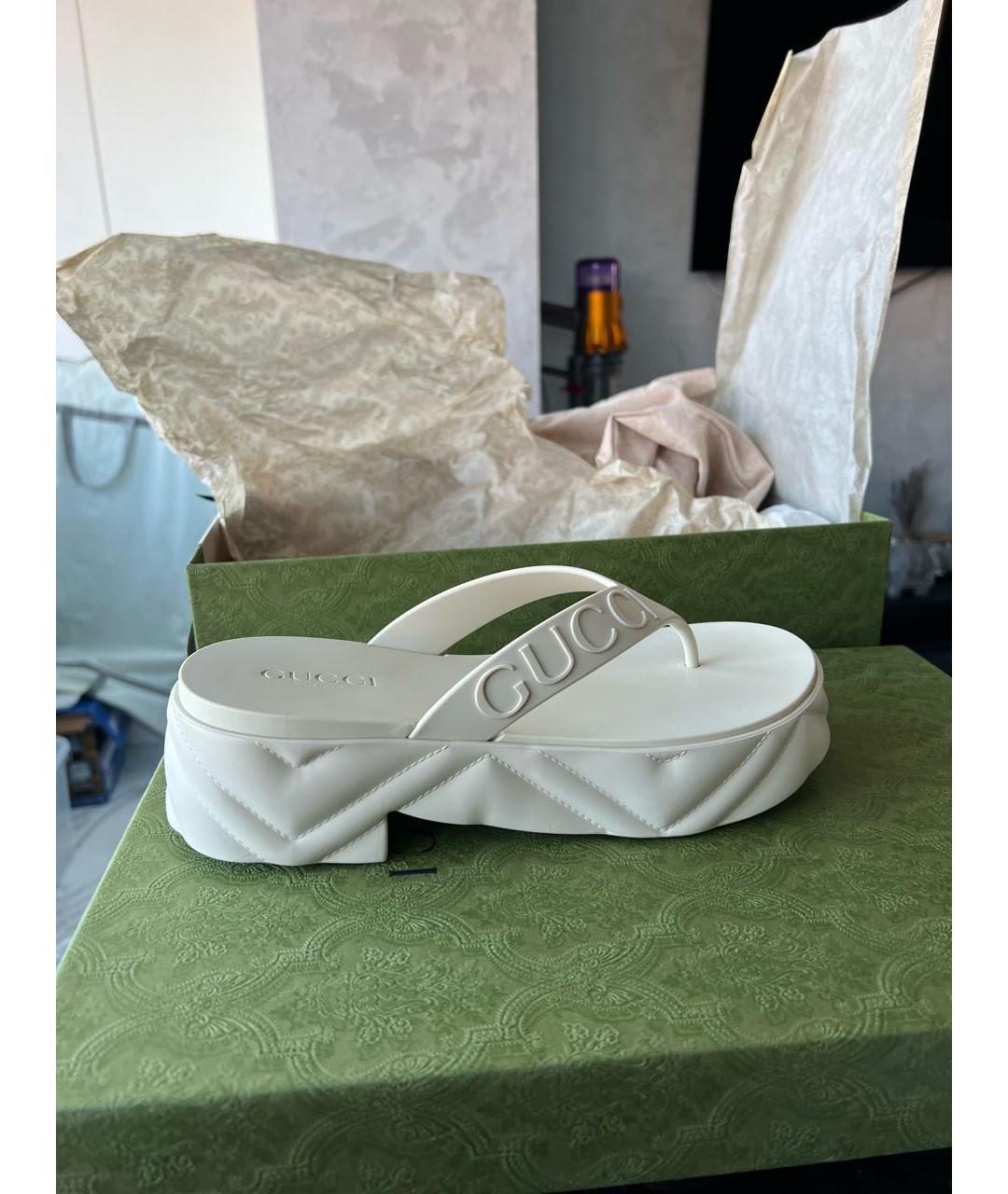 GUCCI Белые резиновые шлепанцы, фото 9