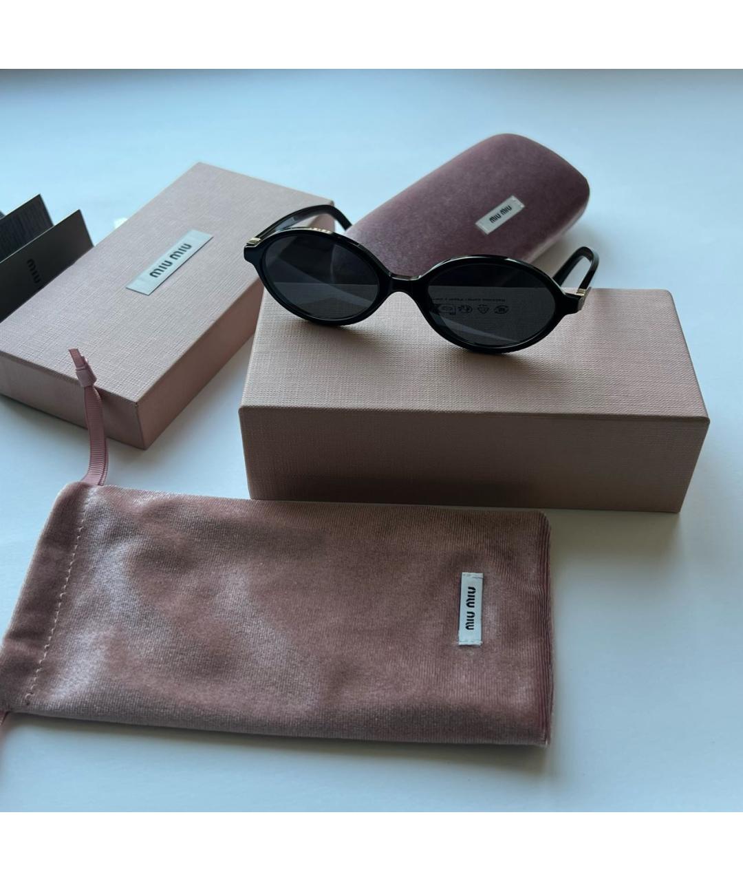 MIU MIU Черные пластиковые солнцезащитные очки, фото 3