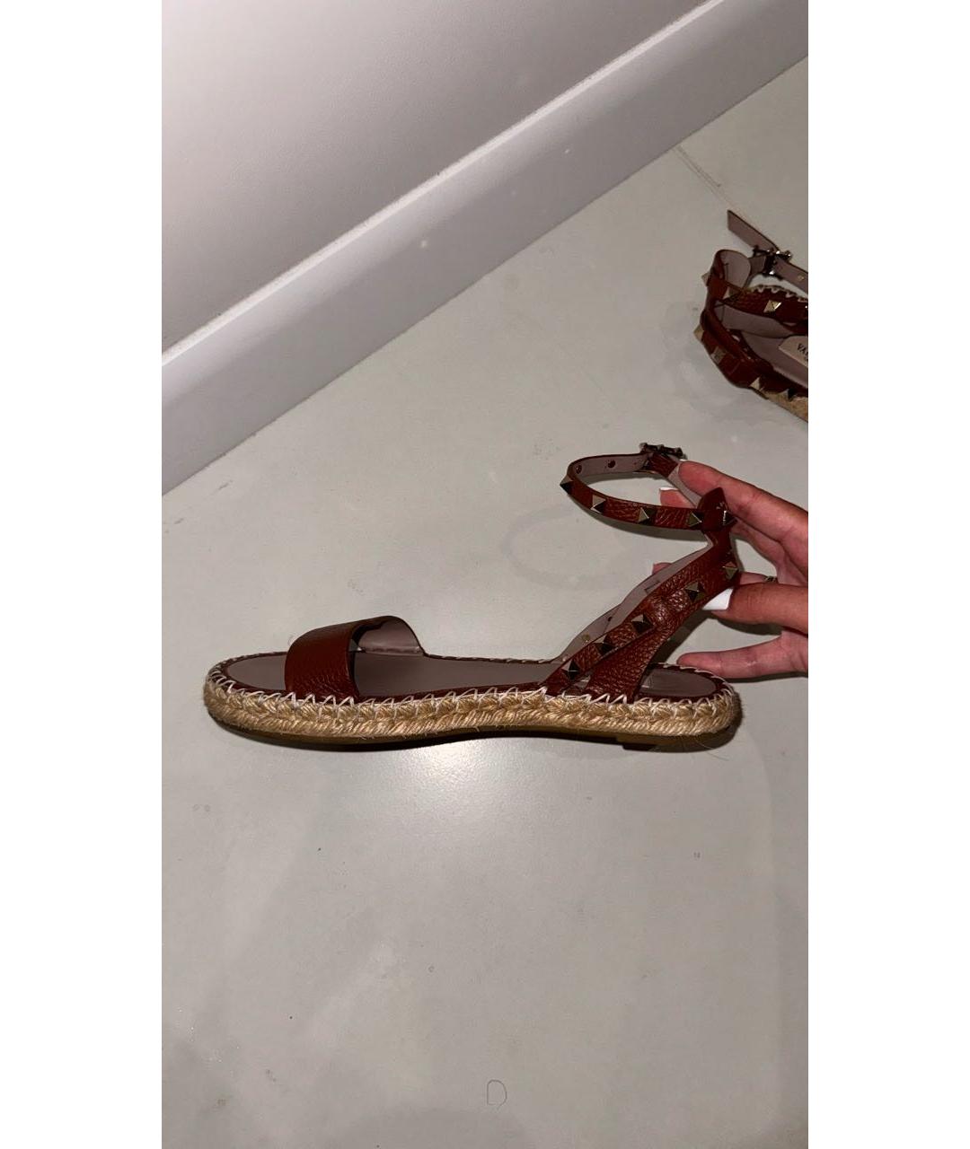 VALENTINO Коричневые кожаные босоножки, фото 9