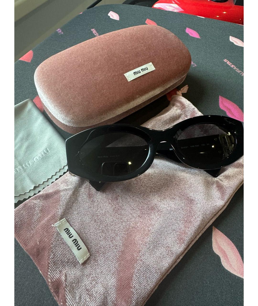 MIU MIU Черные пластиковые солнцезащитные очки, фото 2