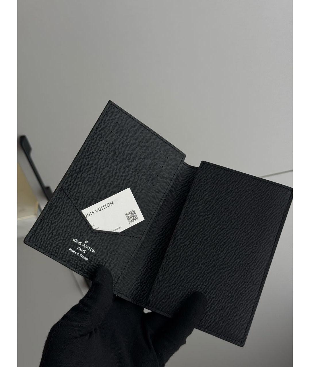 LOUIS VUITTON Черный кардхолдер, фото 3