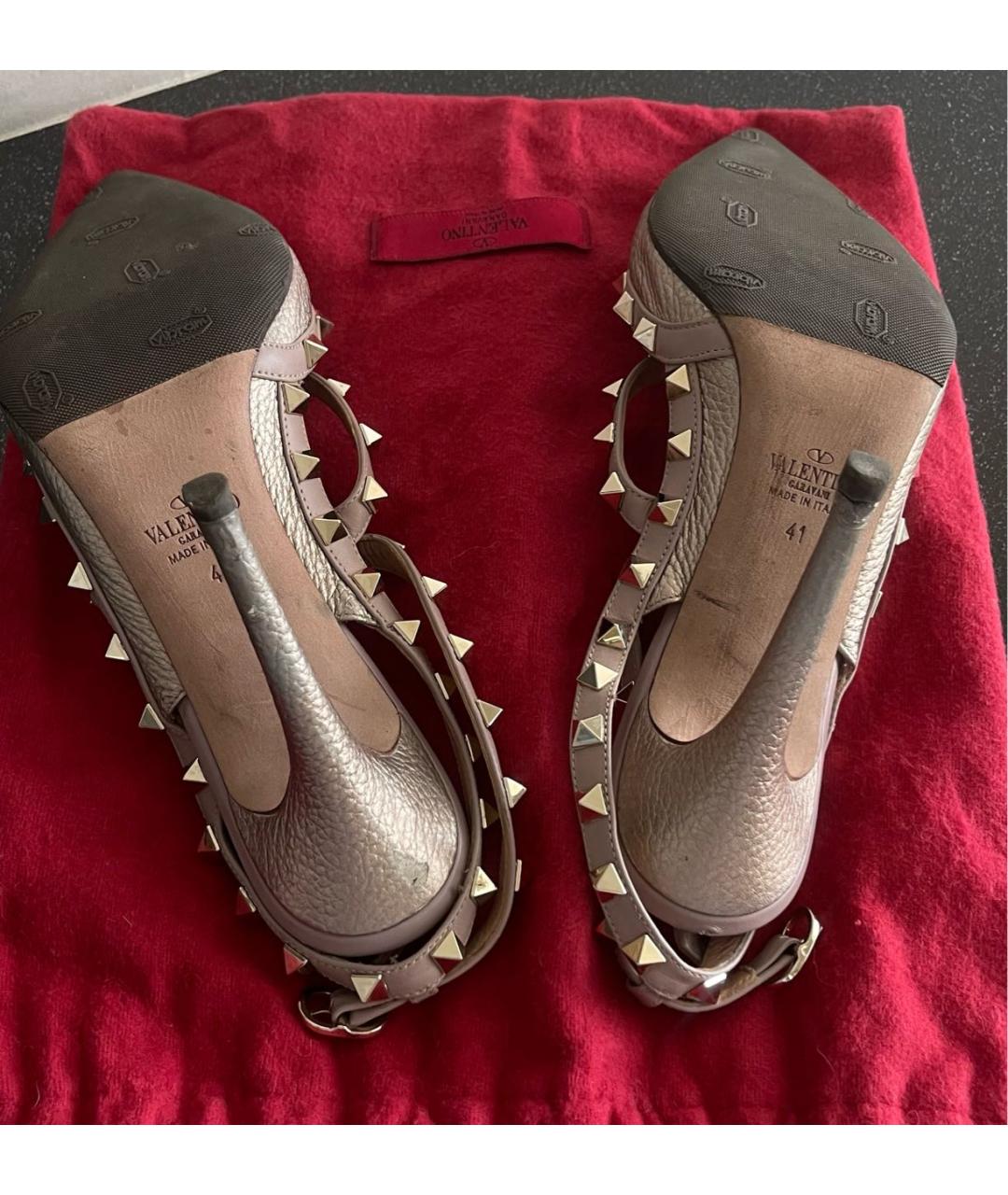 VALENTINO Золотые кожаные туфли, фото 5