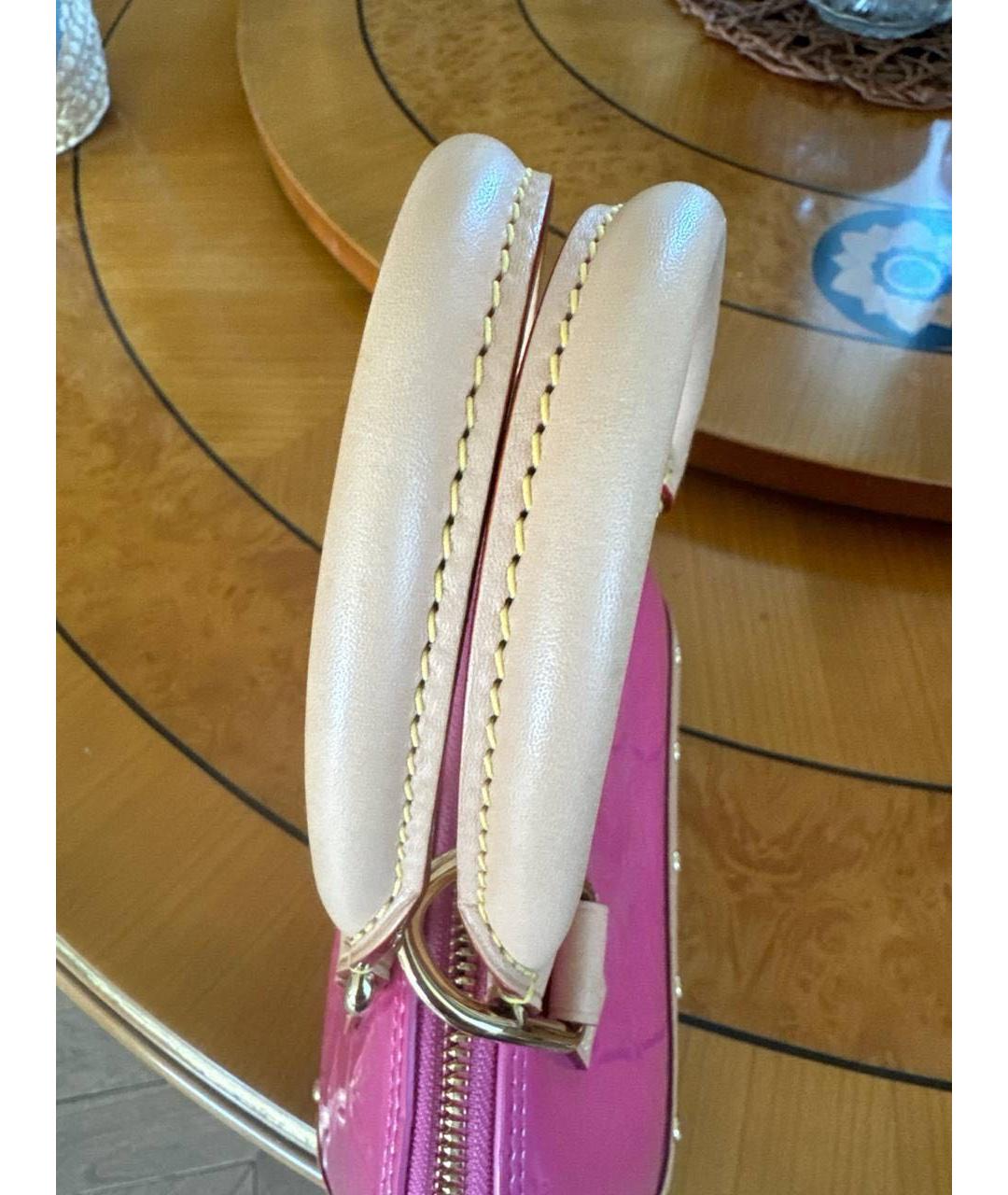 LOUIS VUITTON Розовая сумка с короткими ручками из лакированной кожи, фото 7