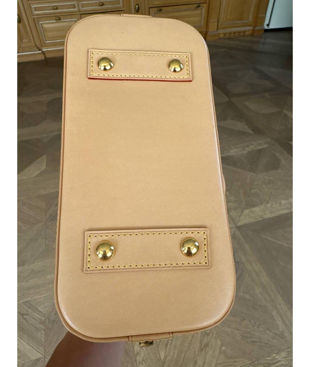 LOUIS VUITTON Розовая сумка с короткими ручками из лакированной кожи, фото 6