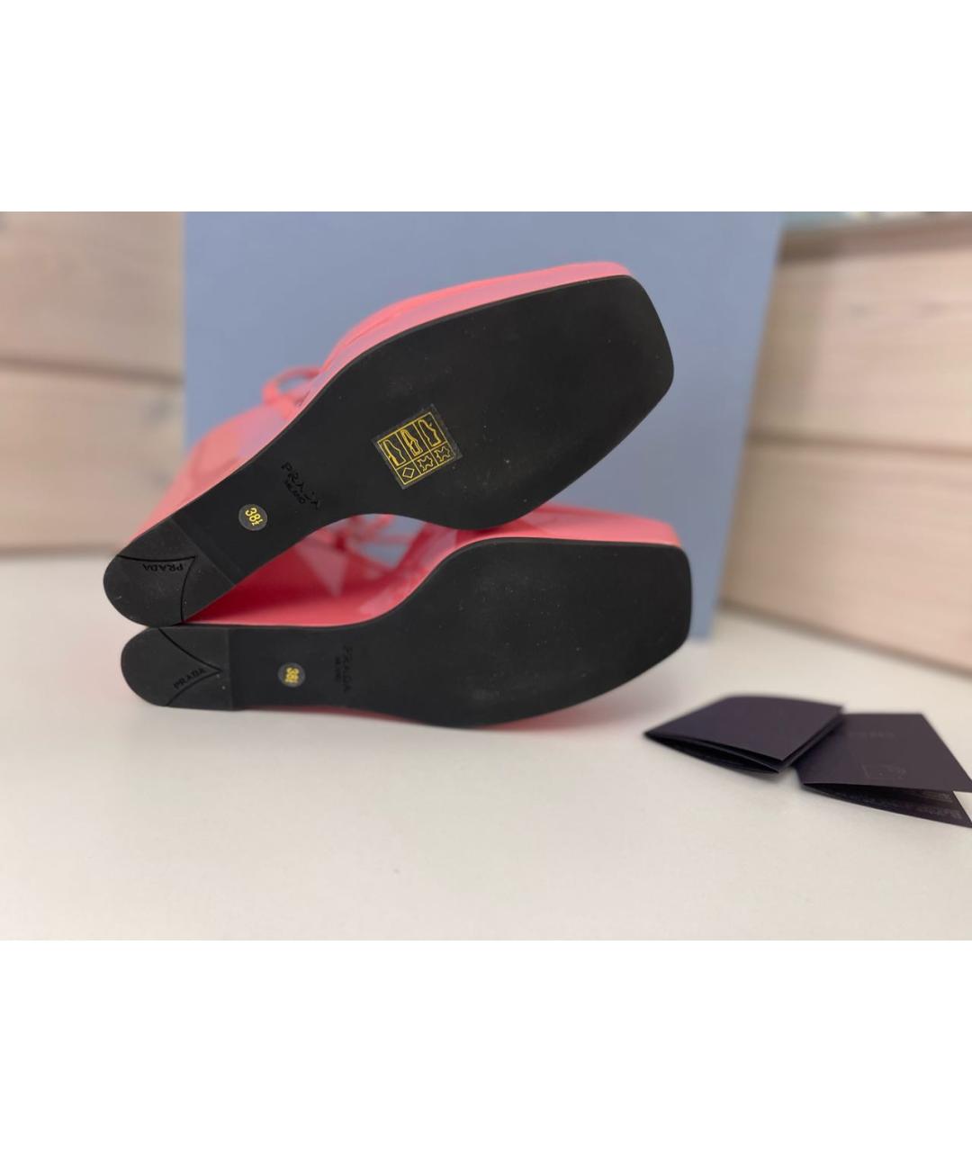 PRADA Розовые босоножки из лакированной кожи, фото 4