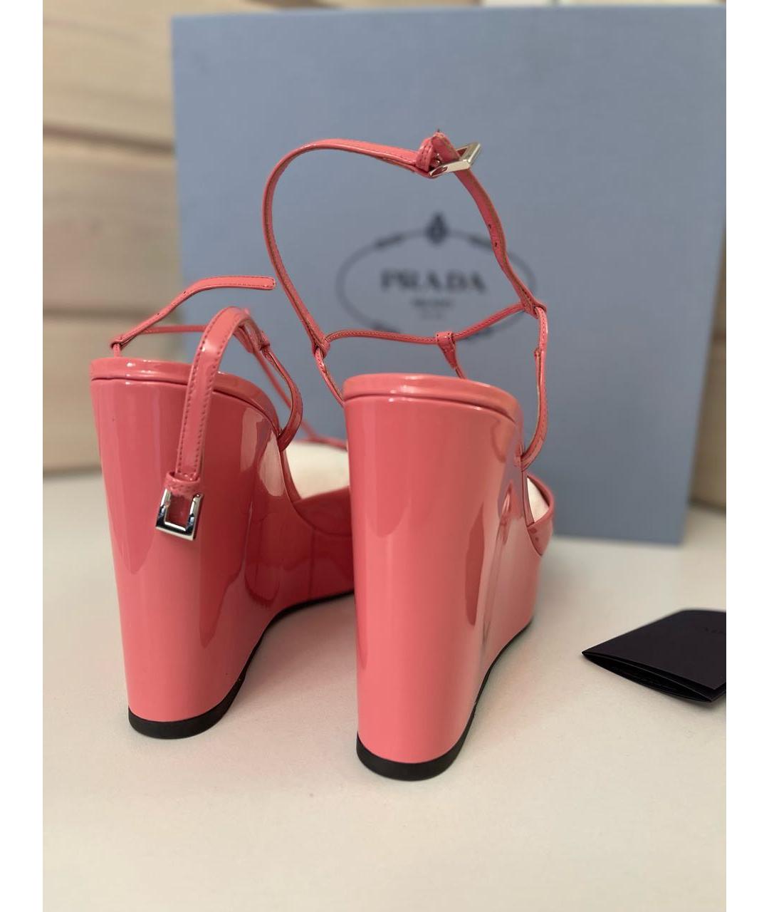 PRADA Розовые босоножки из лакированной кожи, фото 2