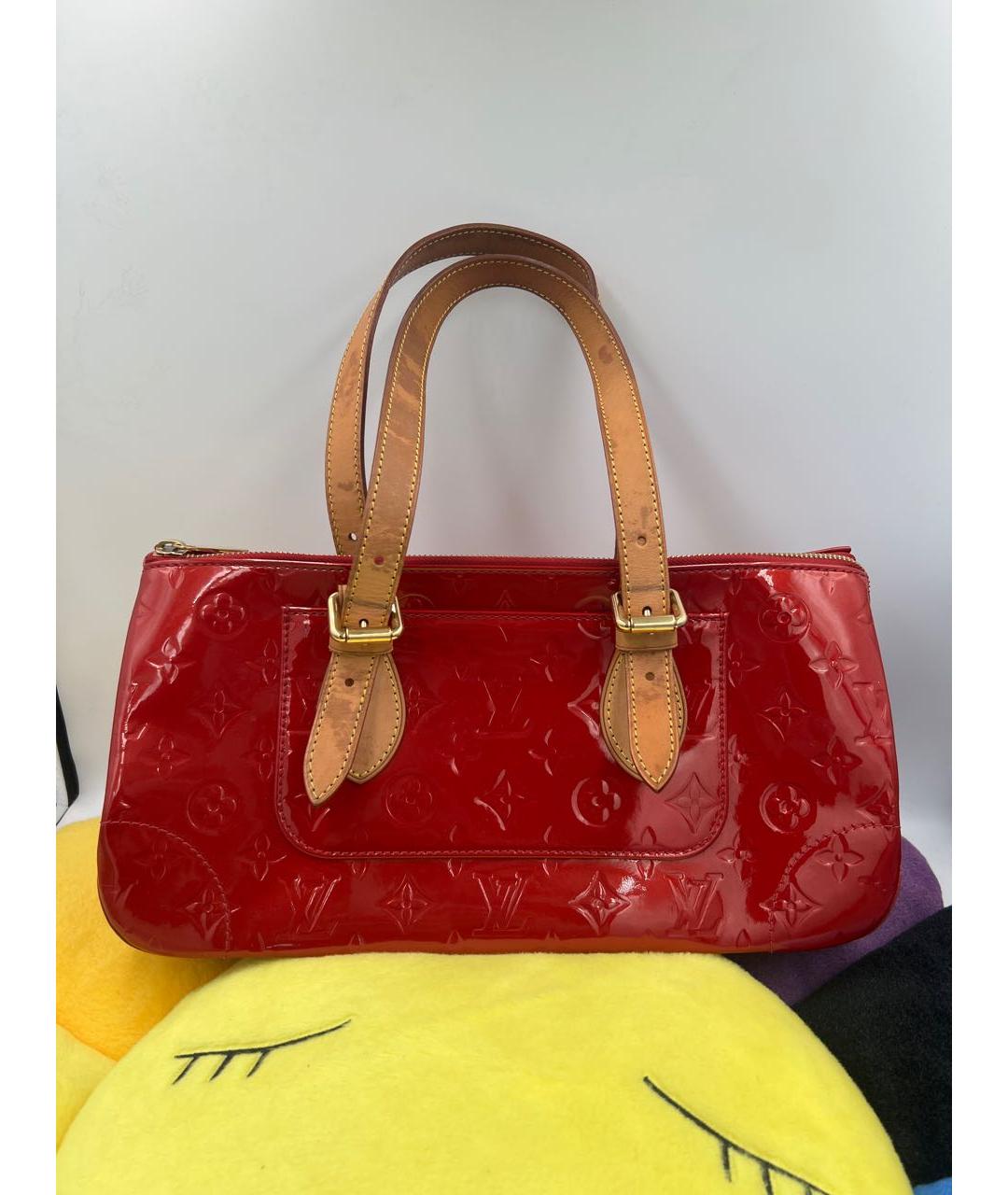 LOUIS VUITTON Красная сумка через плечо из лакированной кожи, фото 2