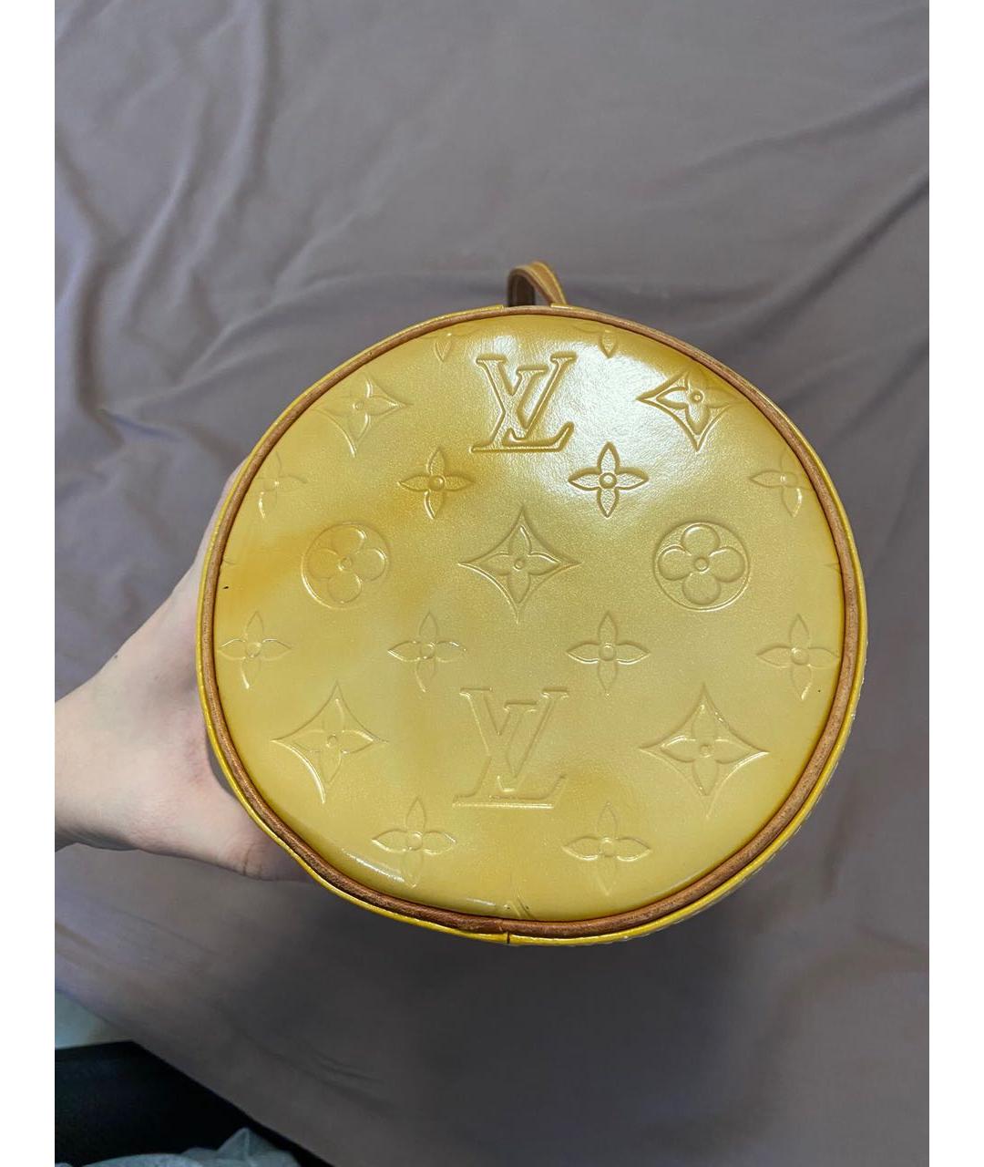 LOUIS VUITTON Желтая сумка с короткими ручками из лакированной кожи, фото 5