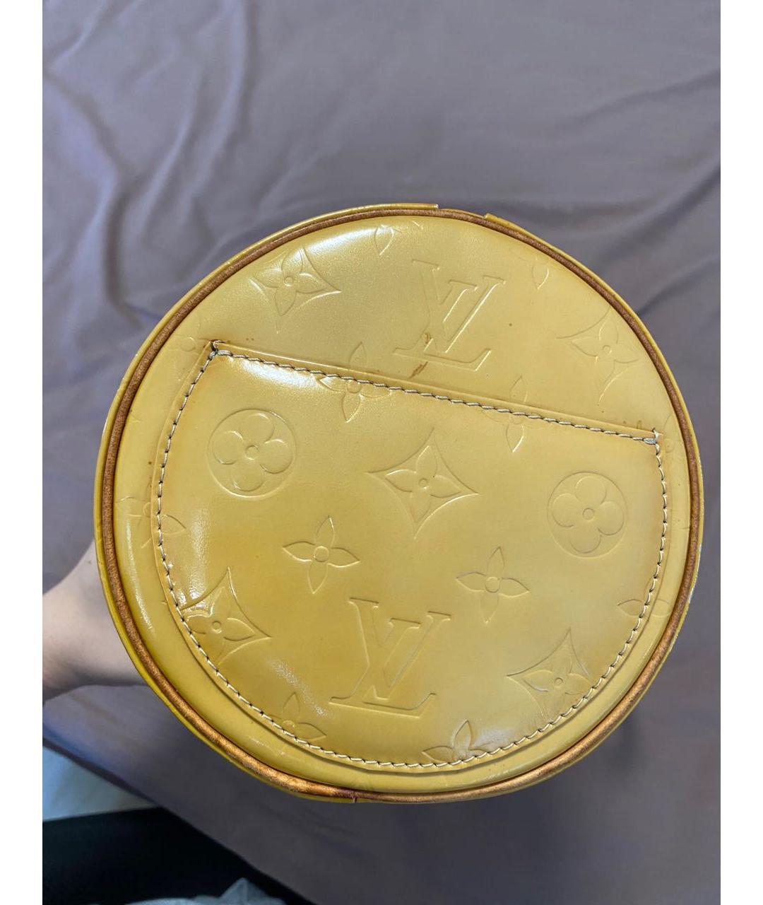 LOUIS VUITTON Желтая сумка с короткими ручками из лакированной кожи, фото 6
